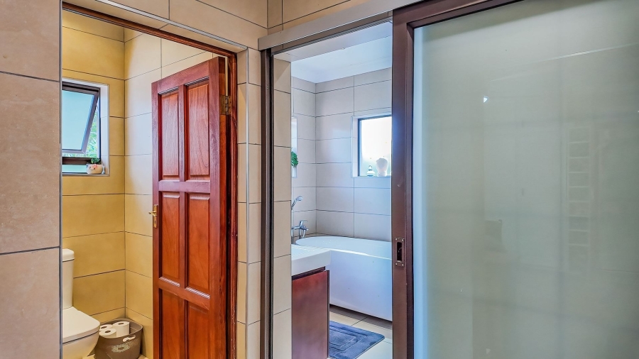 4 Bedroom Property for Sale in Protea Park North West